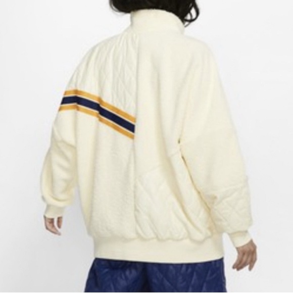 Nike sports cream sherpa full zip quilted oversized patchwork jacket Size M - Picture 2 of 13